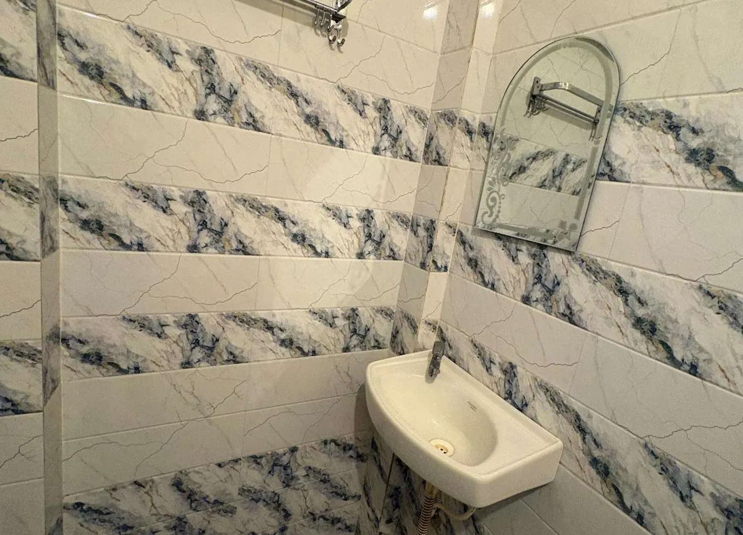 Sumedha Galaxy Inn Varanasi Guest house